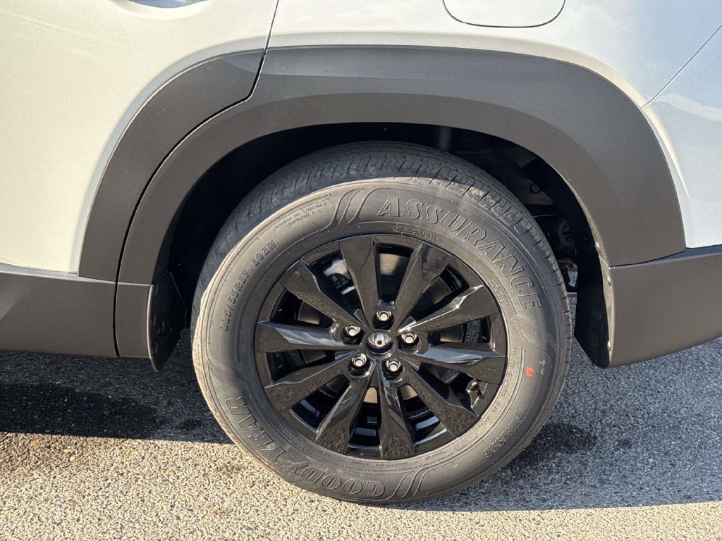 New 2026 Wind Chill Pearl Mazda 2.5 S Preferred AWD image 3