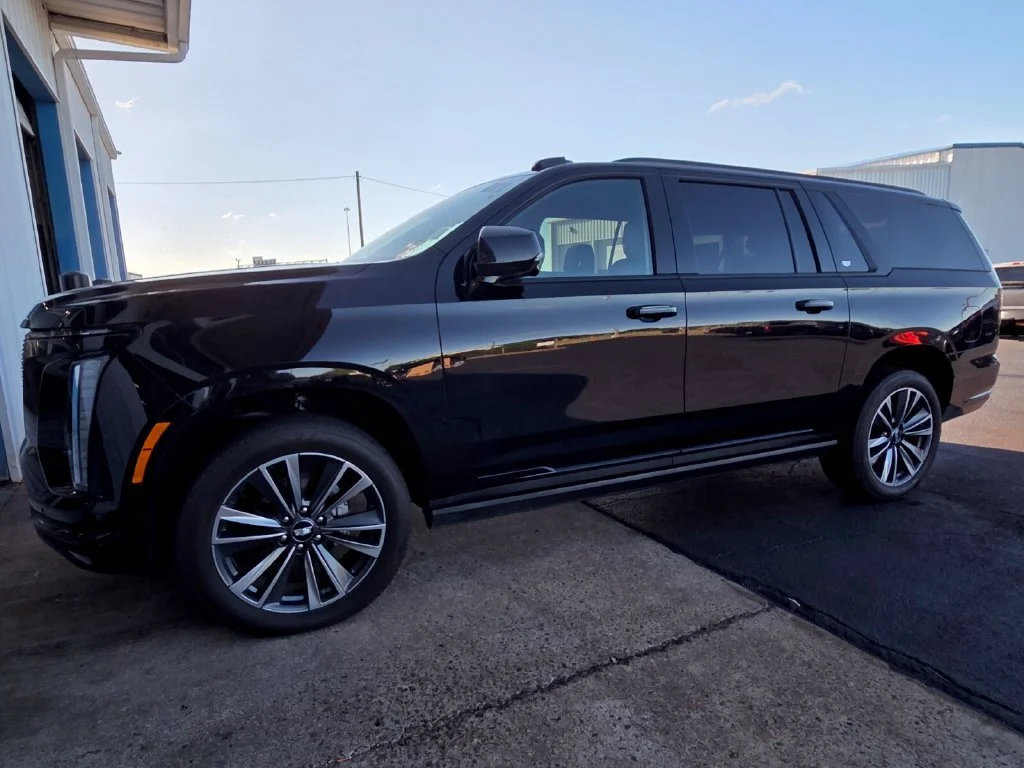 2025 Cadillac Escalade ESV