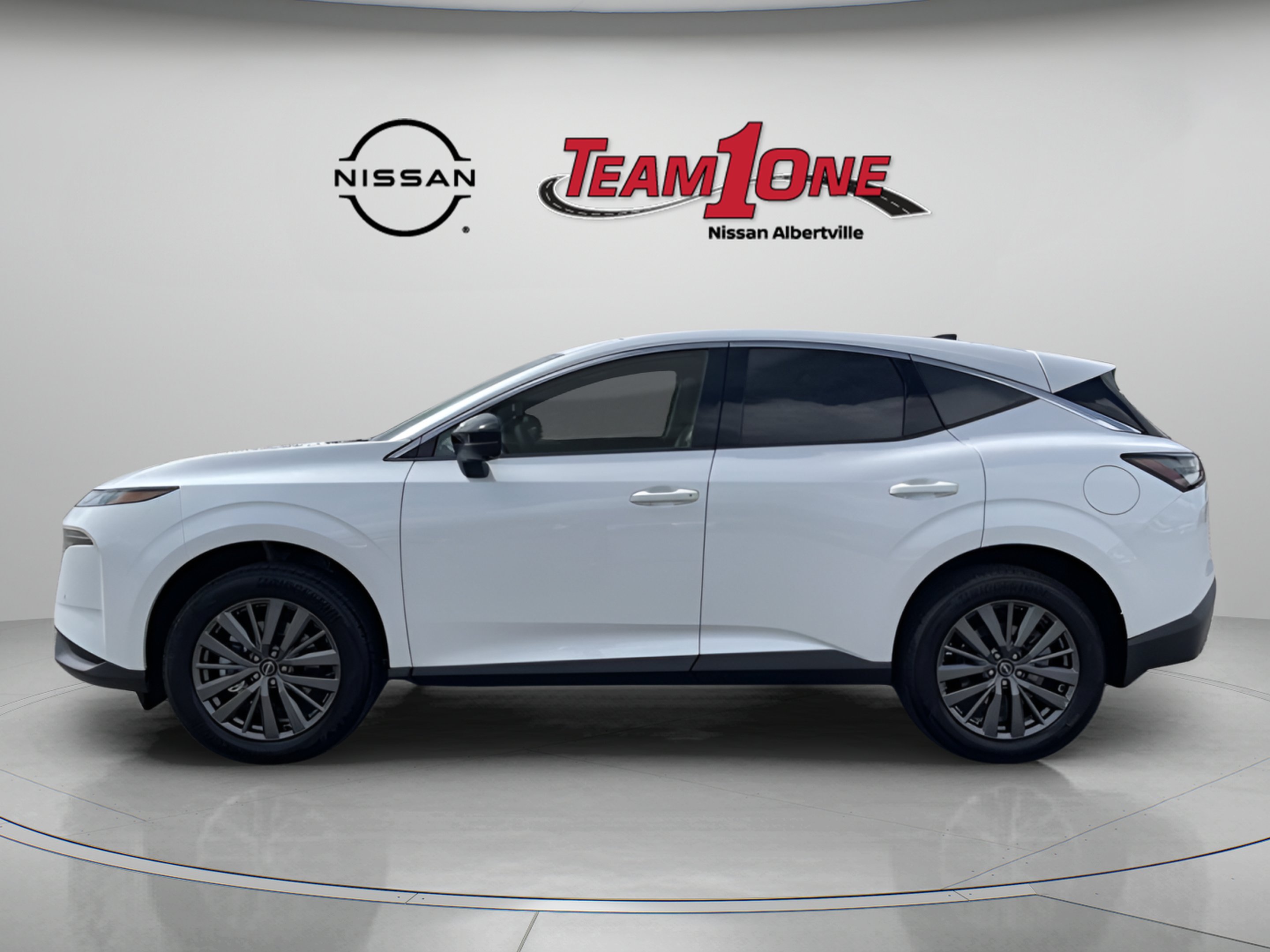 New 2026 Everest White Pearl TriCoat Nissan SL image 4