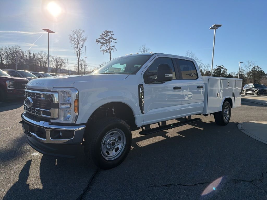 2026 Ford F-350 Super Duty Chassis Cab XL - Photo 7