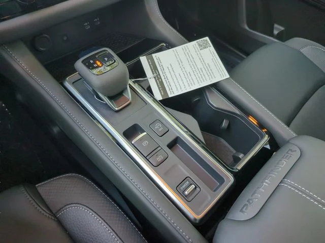 New 2026 Green Nissan SL image 23