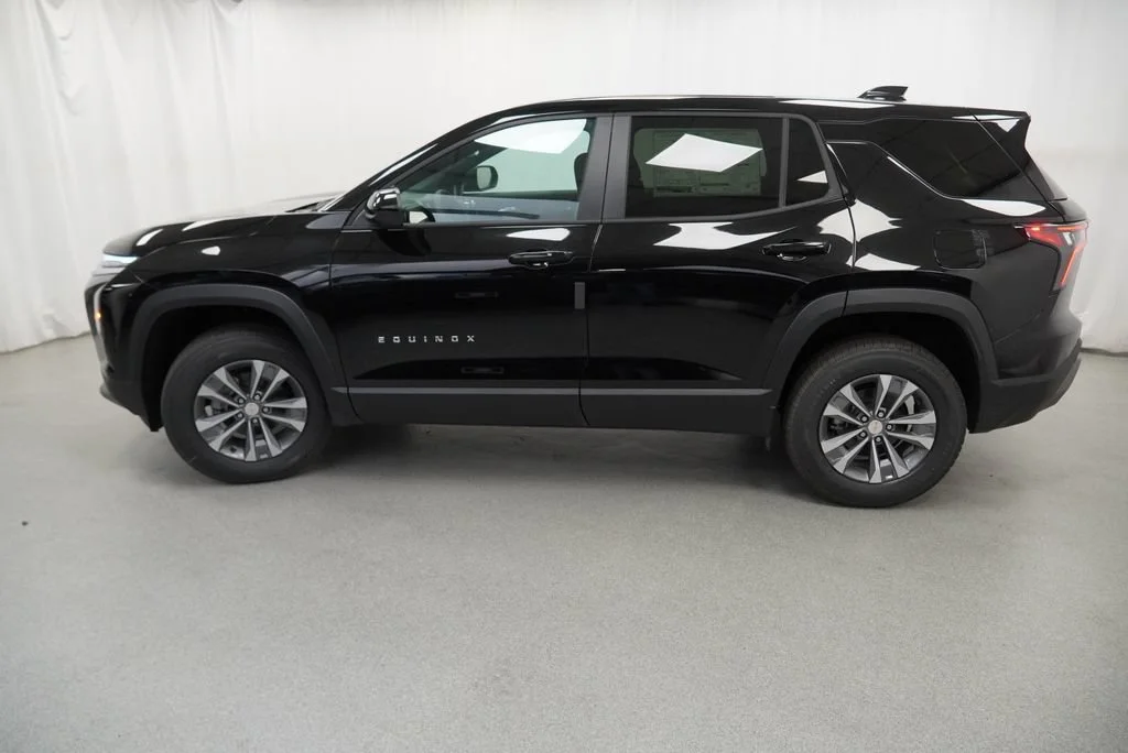 2027 Chevrolet Equinox LT - Photo 37