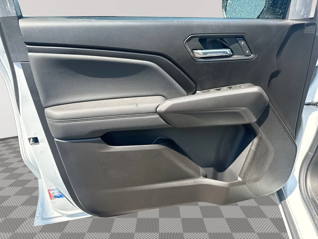 New 2026 Summit White GMC Elevation image 23