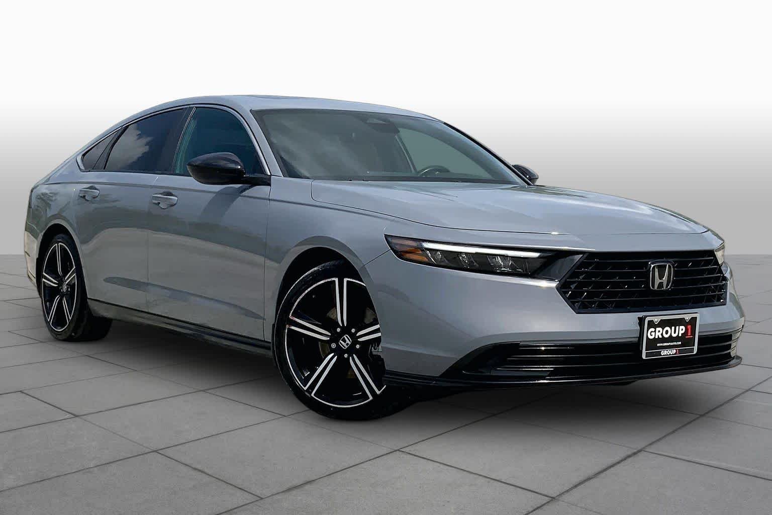 Used 2024 Urban Gray Pearl Honda Sport image 3