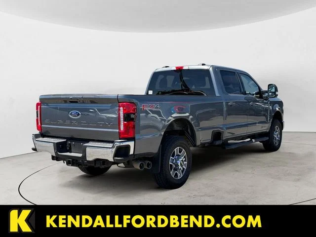 Certified Used 2025  Ford Lariat image 5