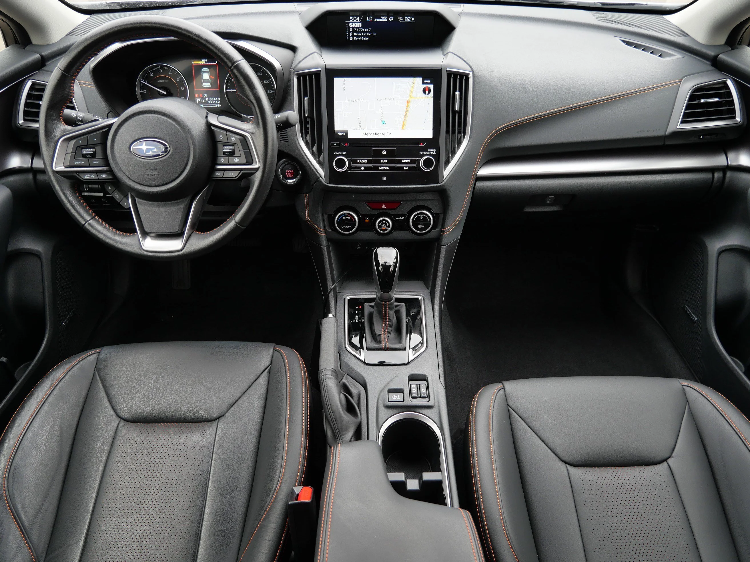 Used 2023 Ice Silver Metallic Subaru Limited image 10