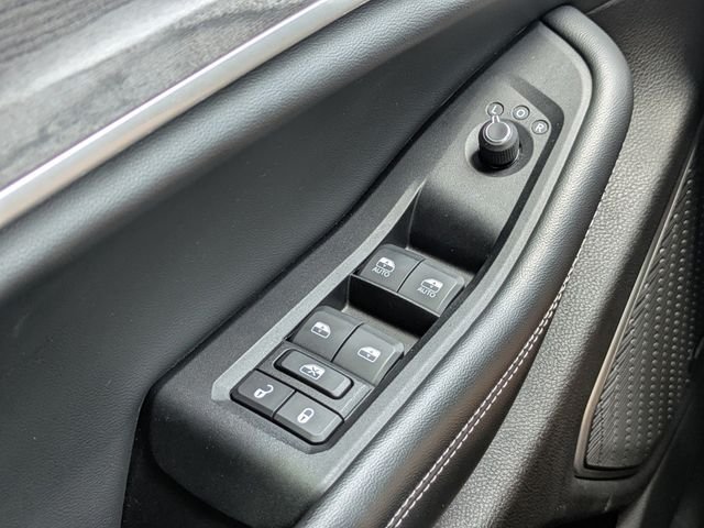 Used 2022 Black Jeep Limited image 26