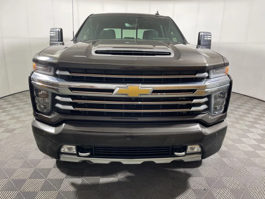 Used 2021 Brown Metallic Chevrolet High Country image 3
