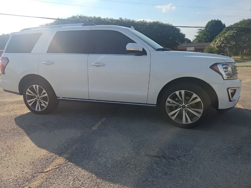 Used 2021 White Metallic Ford Limited image 10
