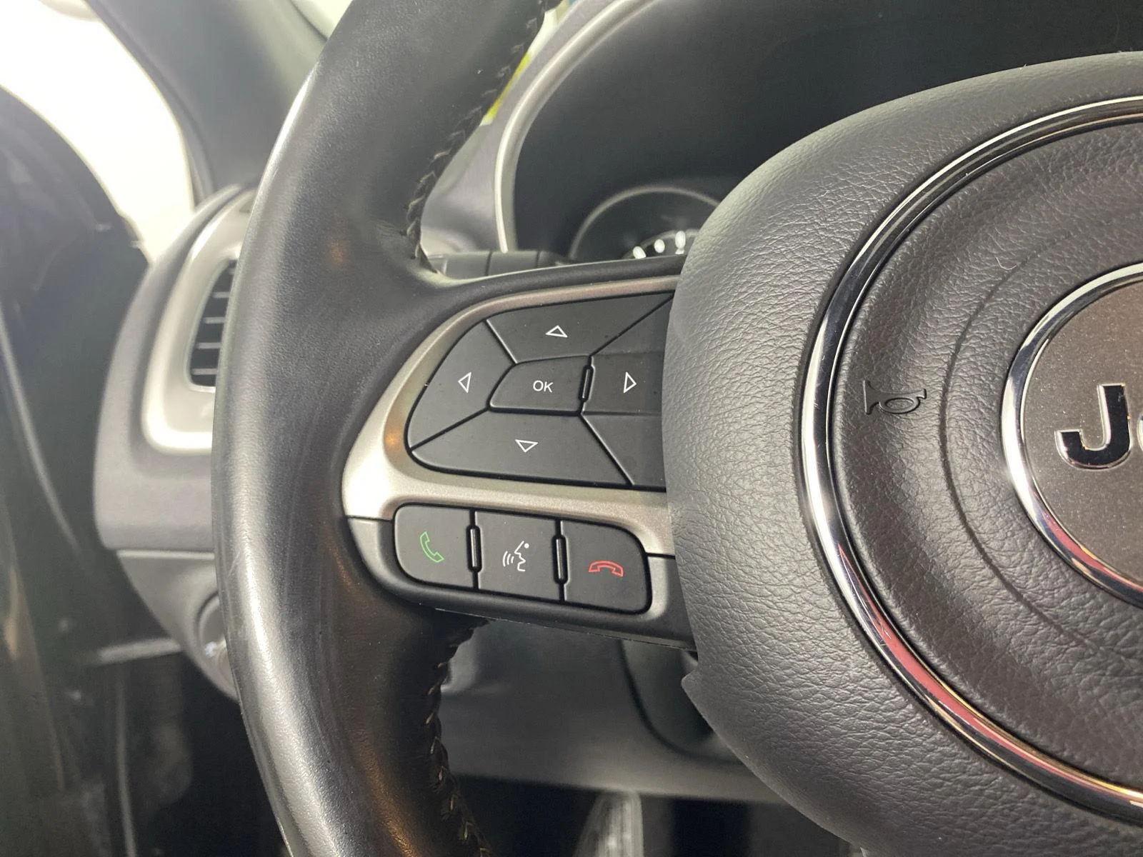 Used 2021 Diamond Black Crystal Pearlcoat Jeep 80th Anniversary image 27