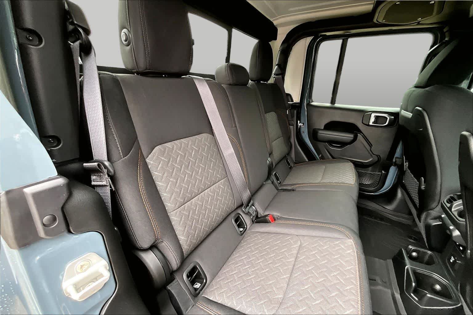New 2026 Anvil Clearcoat Jeep Mojave image 23