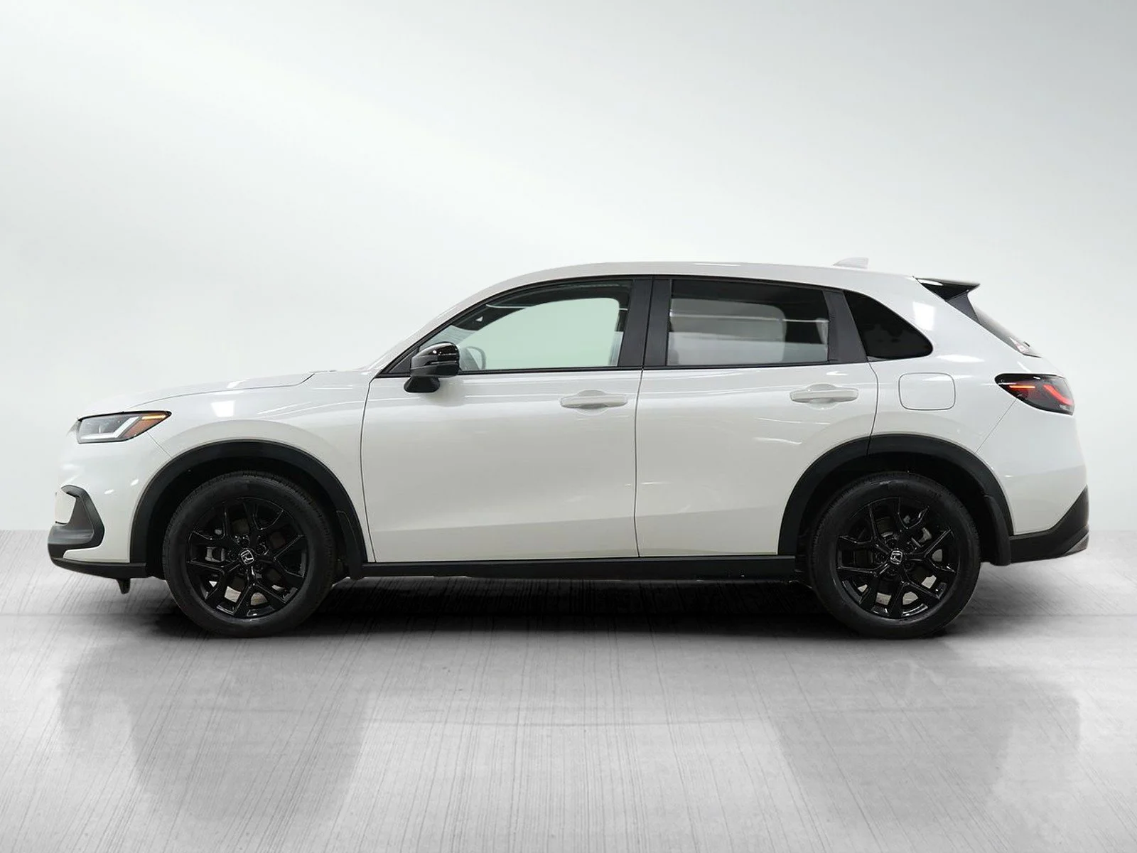 Used 2024 Honda HR-V Sport with VIN 3CZRZ2H55RM723713 for sale in Burnsville, Minnesota