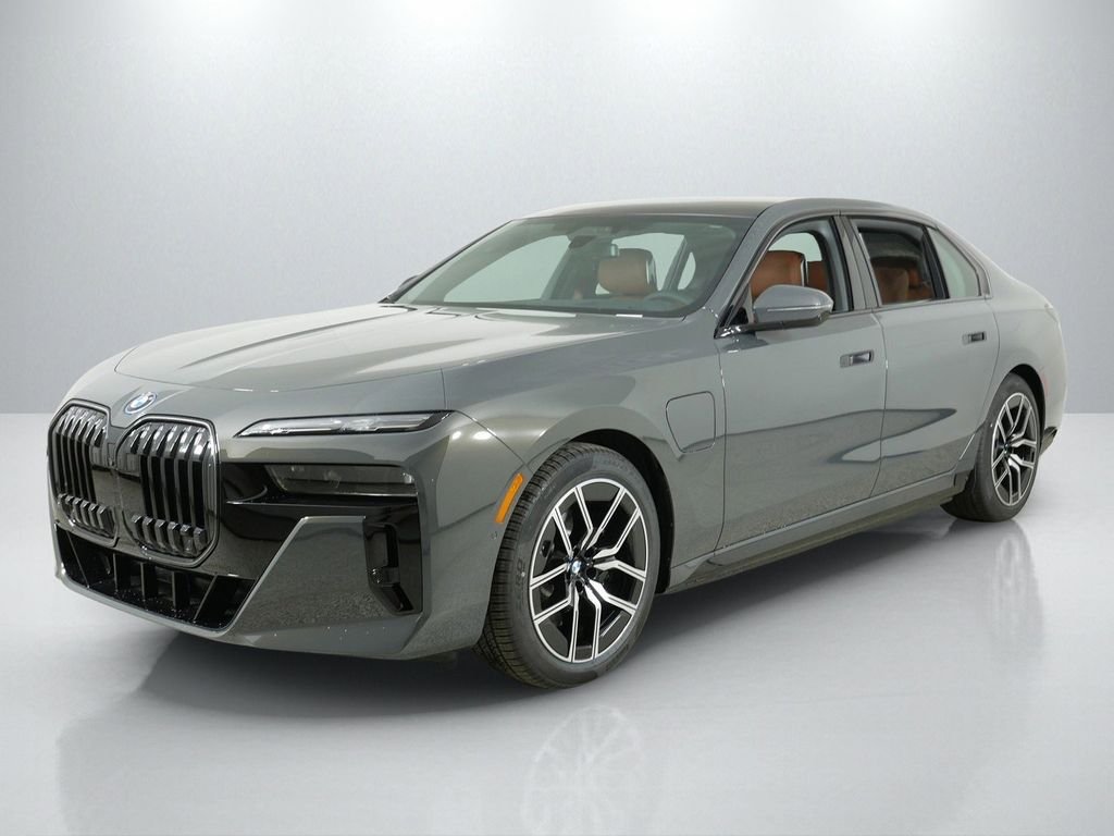 2025 BMW 7 Series 750e xDrive Sedan's photo