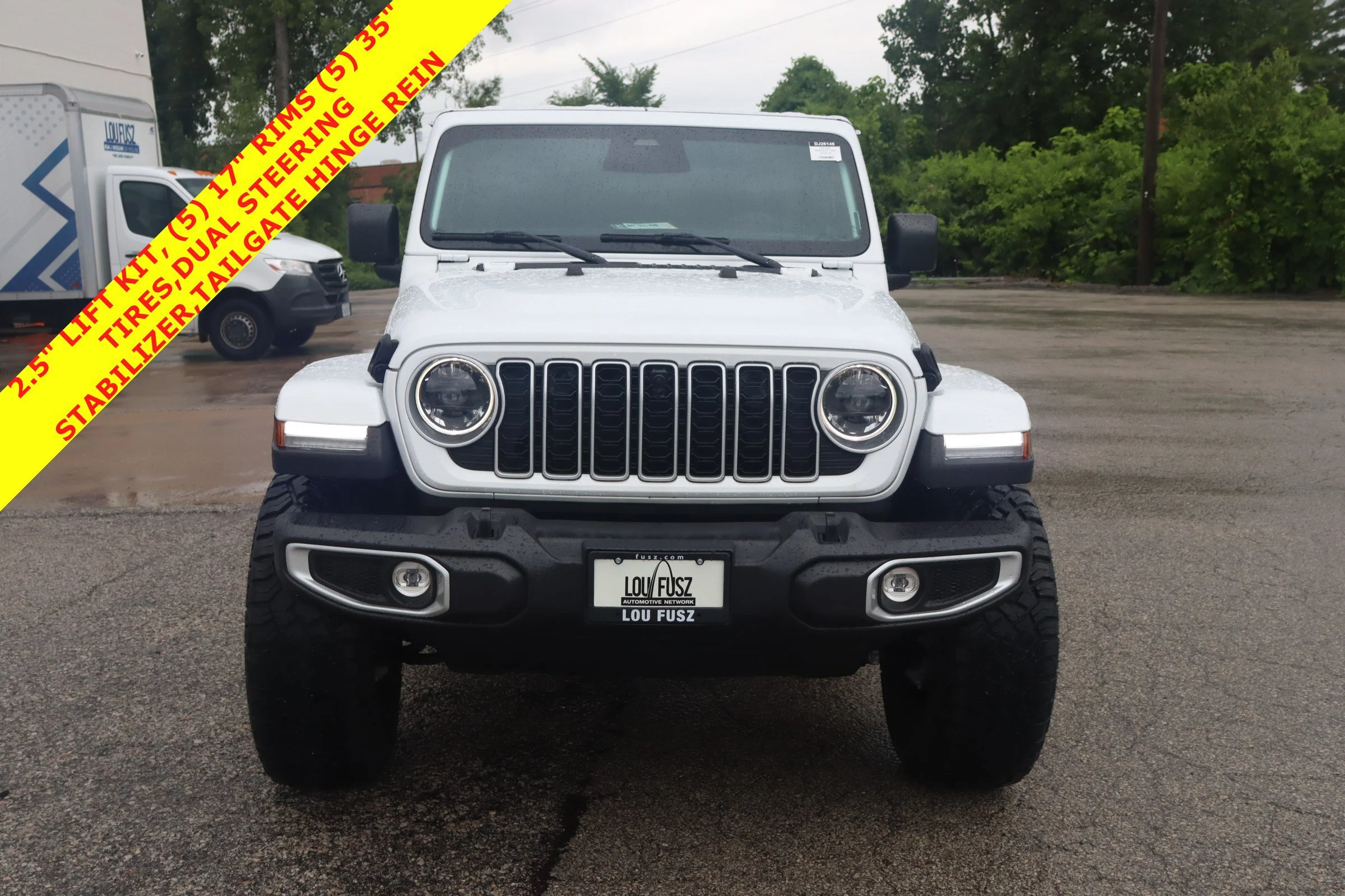 New 2026 Bright White Clear-Coat Exterior Paint Jeep Sahara image 3