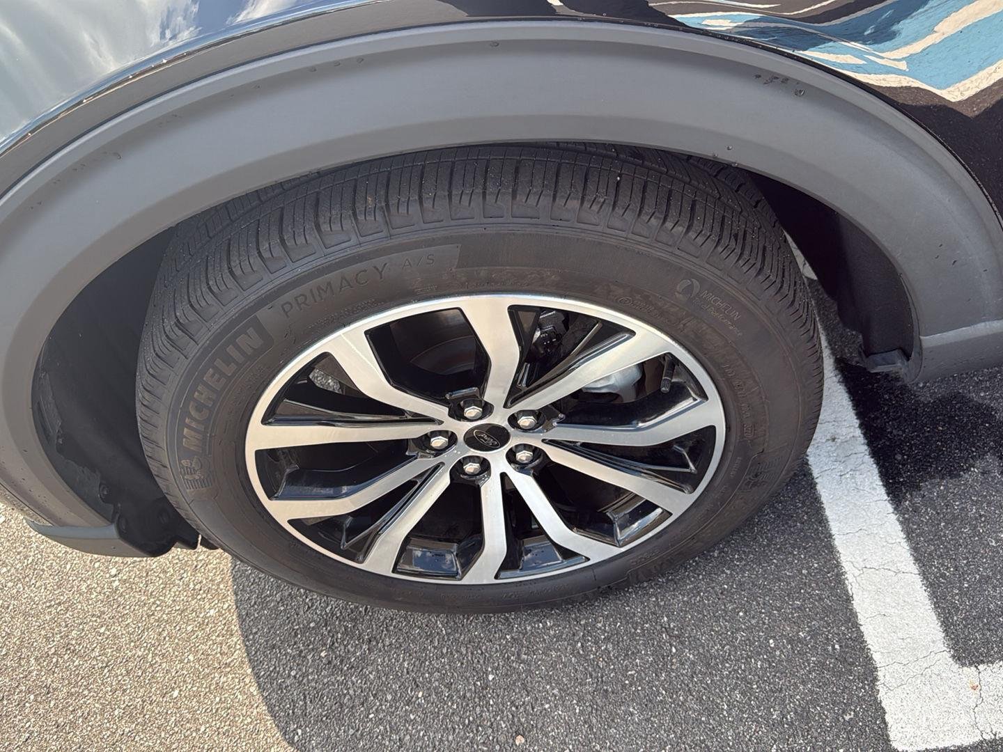 Used 2025 Agate Black Metallic FORD STLINE image 18
