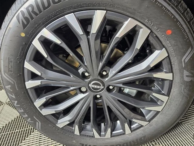 New 2026 Black Nissan Platinum image 2