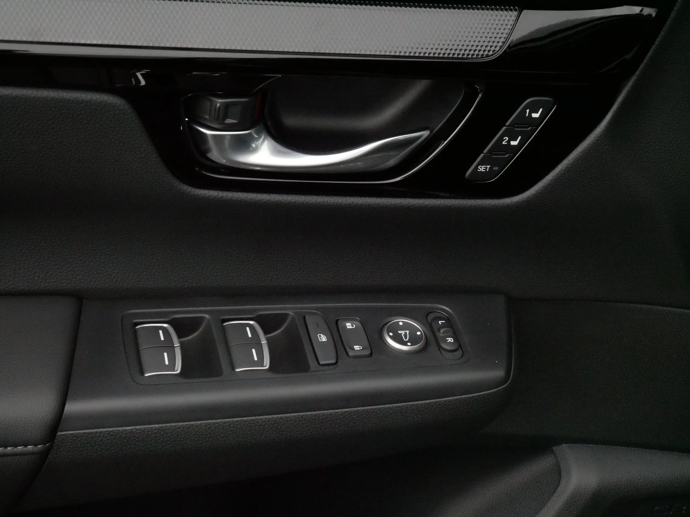 2026 Honda CR-V EX-L - Photo 19
