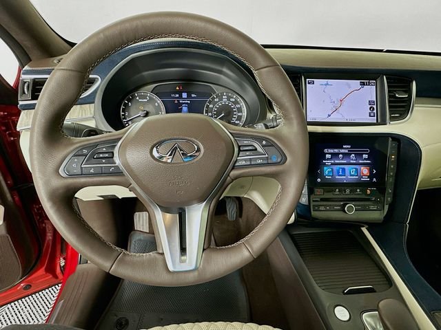 Used 2020 Red INFINITI Autograph image 11