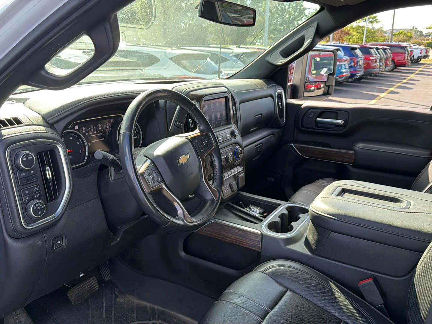 Used 2022 Summit White Chevrolet High Country image 3