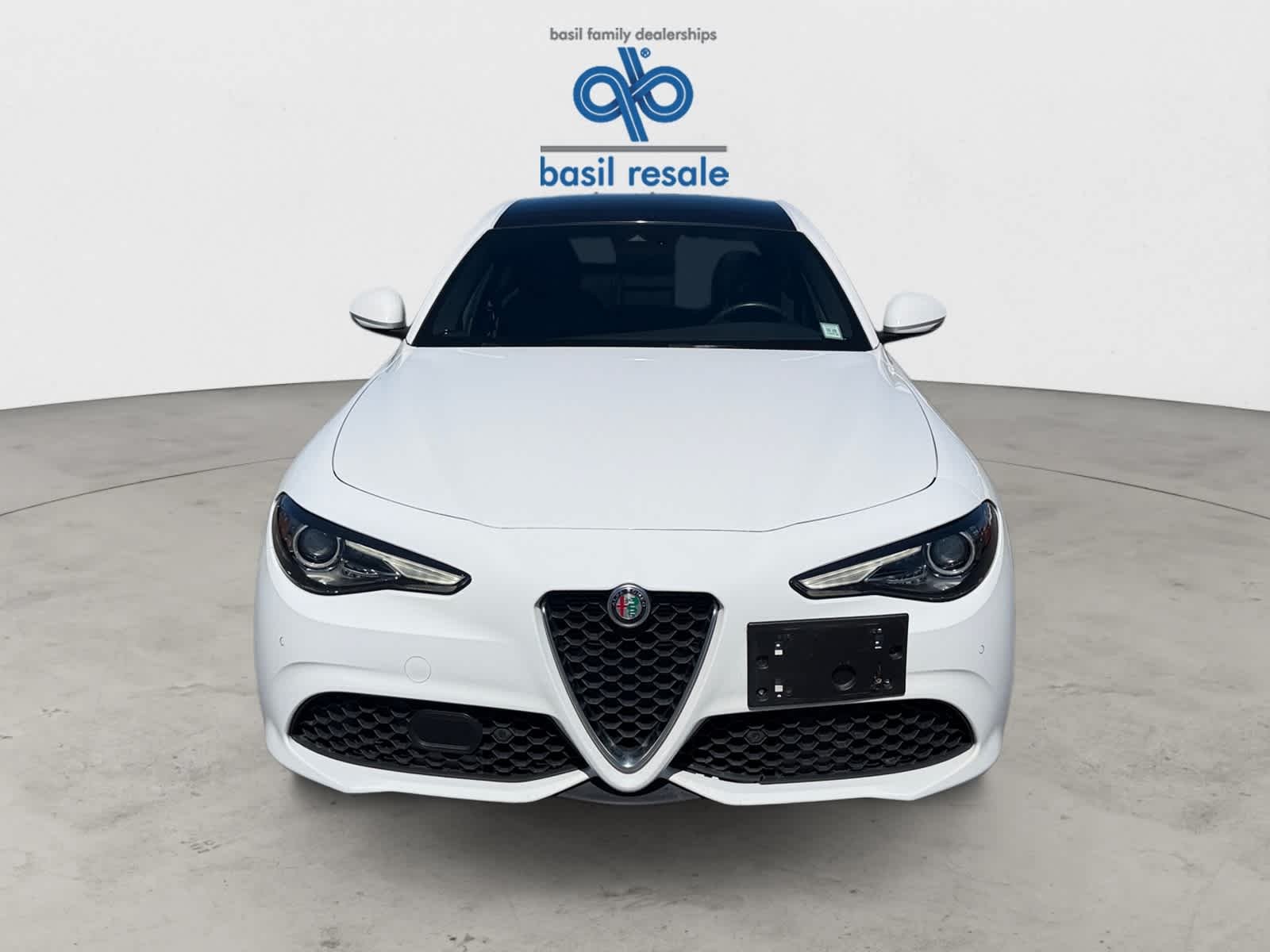 Used 2022 Alfa White Alfa Romeo Ti image 9