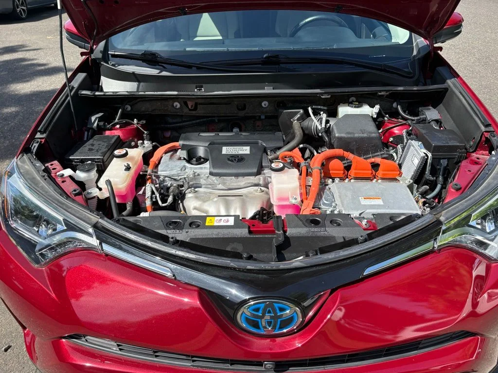 Used 2018 Red Toyota Limited image 25