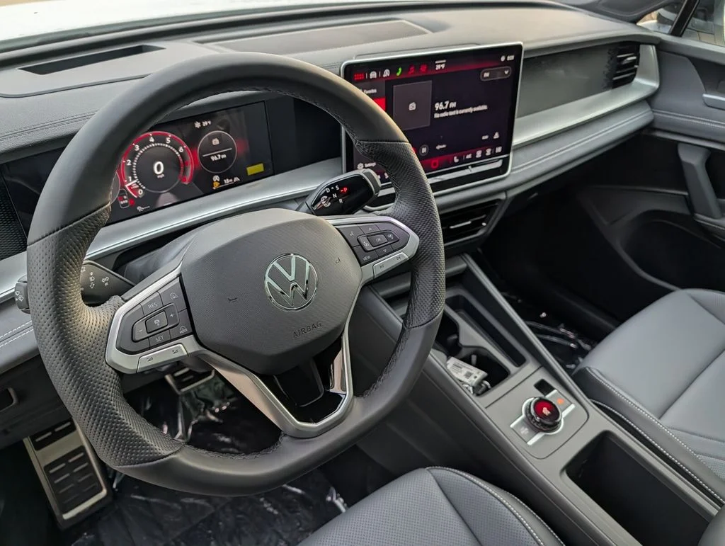 New 2026 White/off-white Volkswagen 2.0T SE R-Line Black image 18