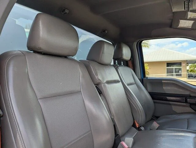 Used 2018  Ford XL image 21