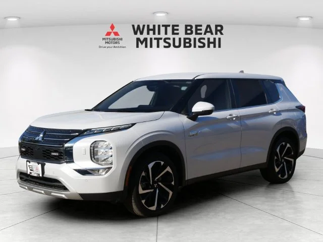 Certified 2024 Mitsubishi Outlander Plug-in Hybrid SE with VIN JA4T5VA91RZ041989 for sale in White Bear Lake, Minnesota