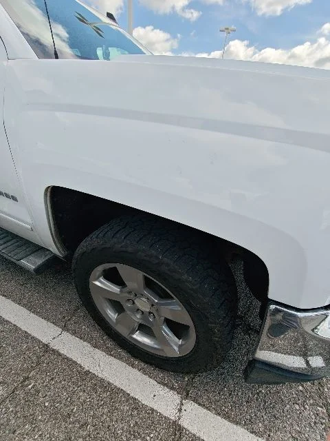 Used 2018 White Chevrolet LT image 15