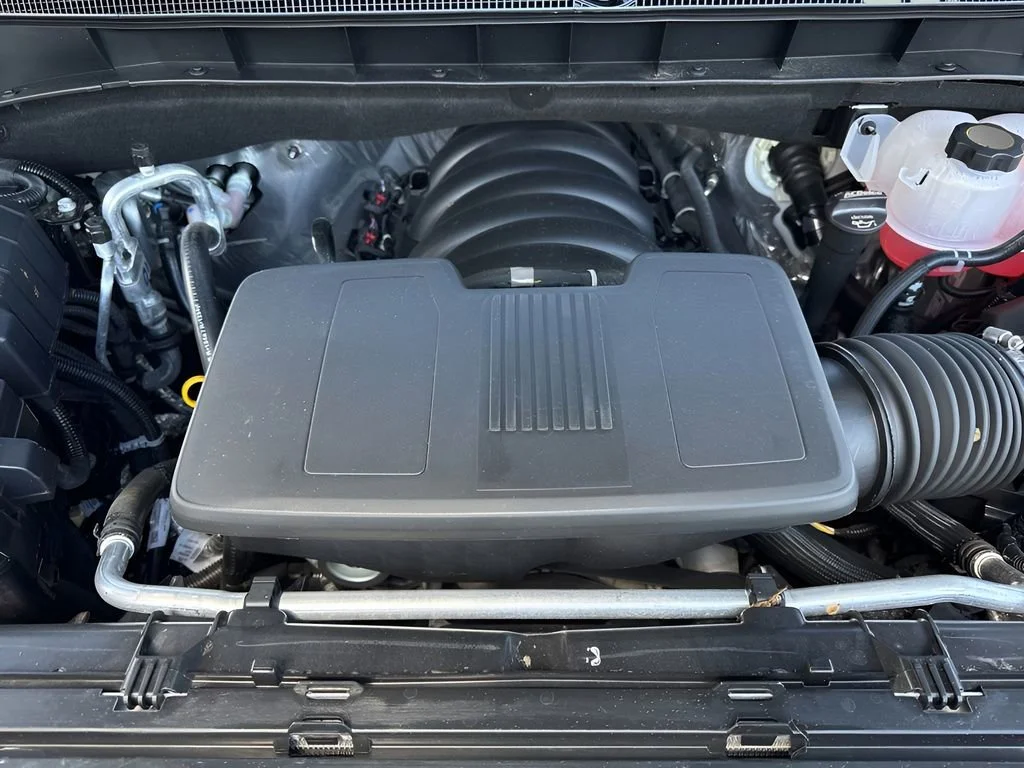 Used 2026 Polar White Tricoat Chevrolet Premier image 34