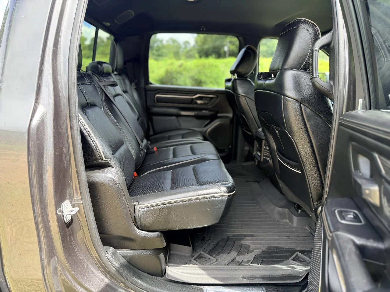 Used 2019 Silver RAM Limited 4x4 4dr Crew Cab 5.6 ft. SB Pickup image 27