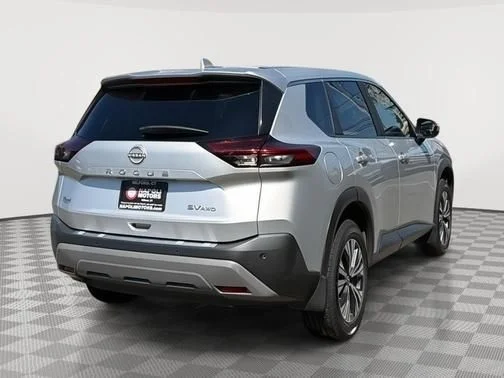 Used 2023 Silver Nissan SV image 3