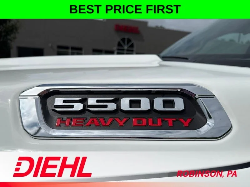 New 2026 Bright White Clear-Coat Exterior Paint RAM Tradesman image 10