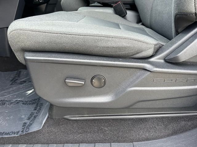Used 2025 Silver Ford XLT image 16