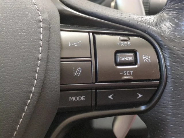 Certified Used 2021 White Lexus 500 image 22