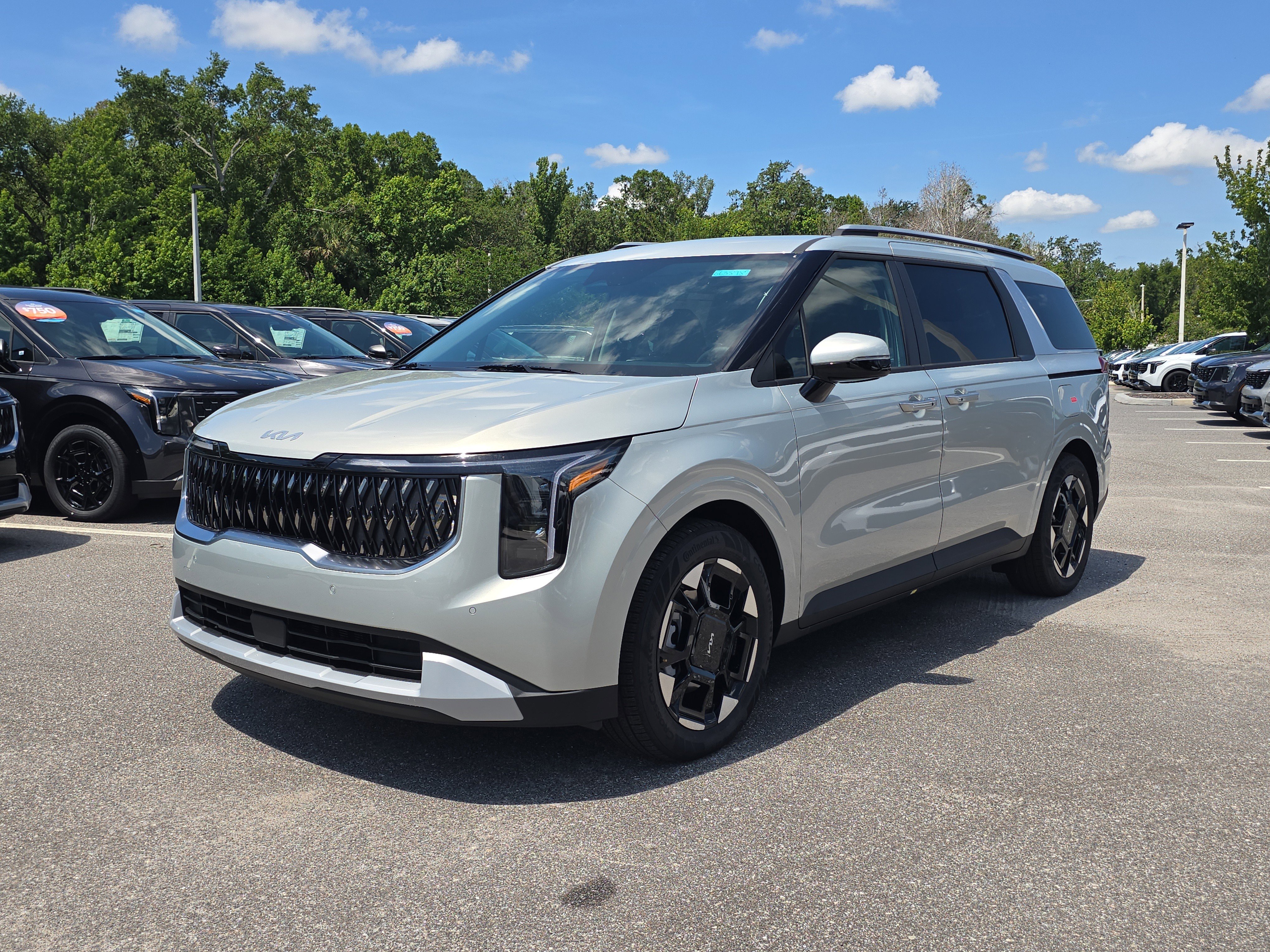 New 2026 Ivory Silver Kia EX image 4