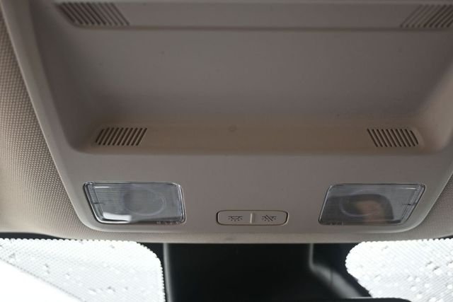 Used 2023 Oxford White Ford Lariat image 27