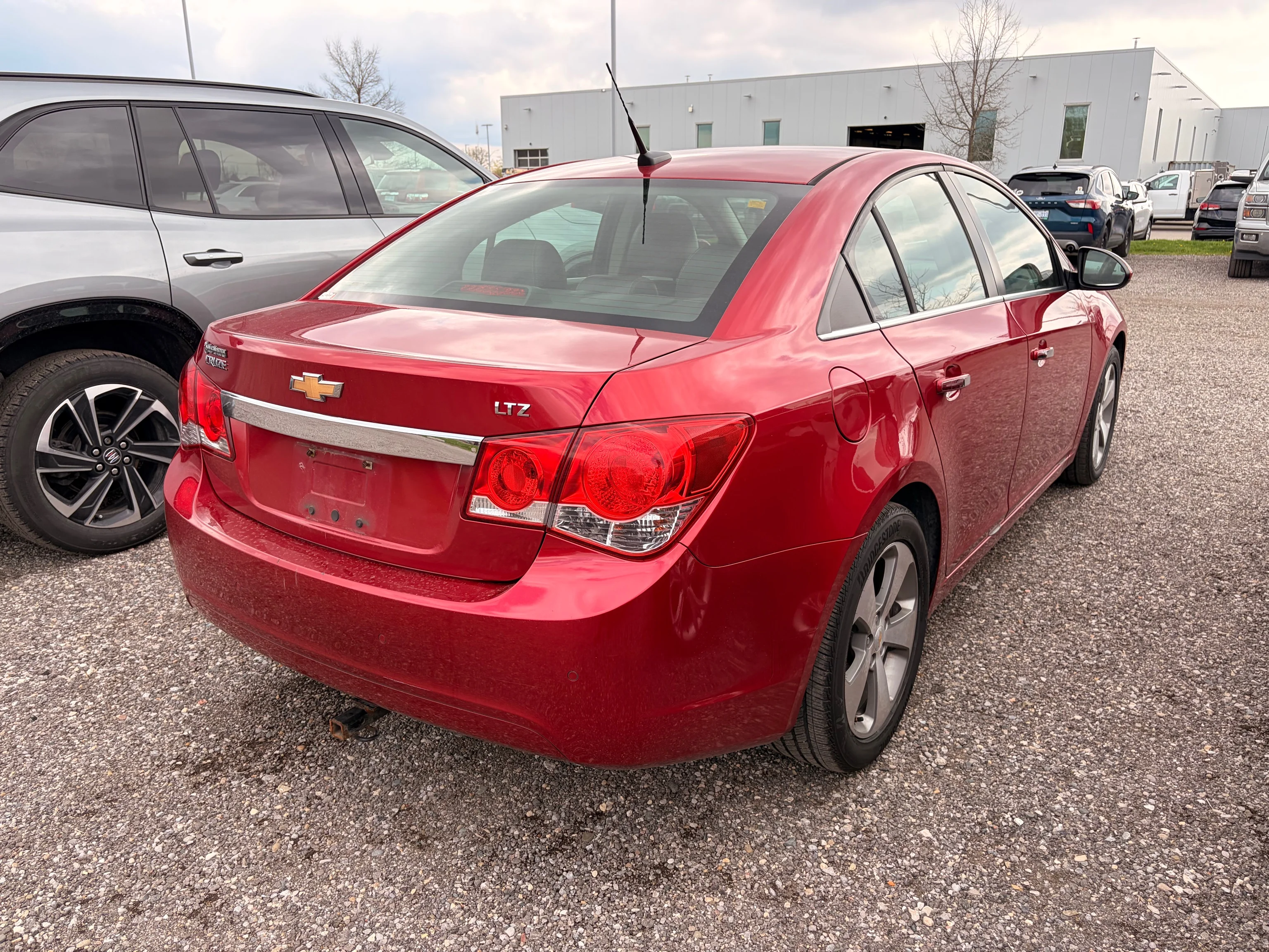 Used 2011  Chevrolet  image 3