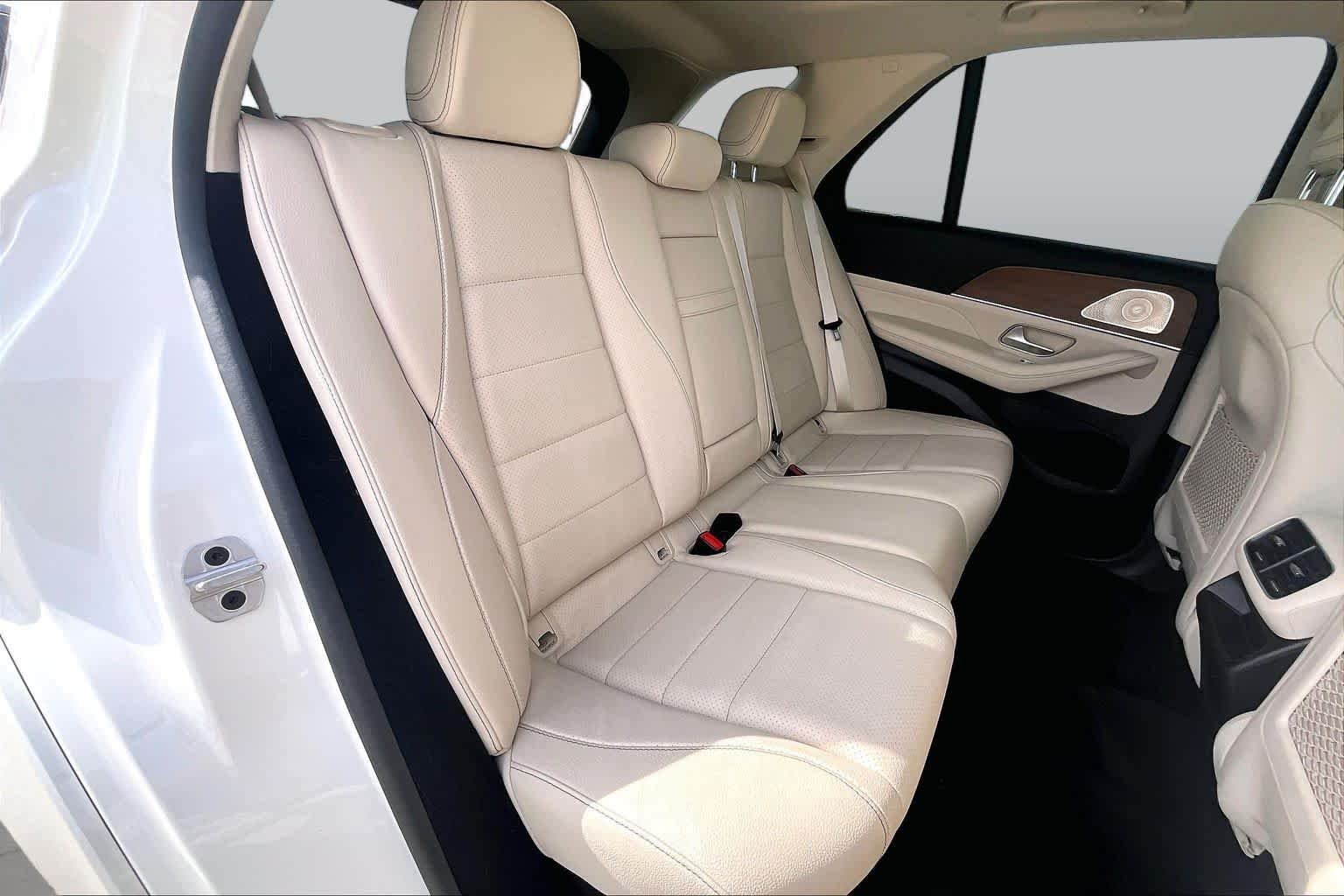 Used 2022 MANUFAKTUR Diamond White Bright Mercedes-Benz GLE 350 image 18