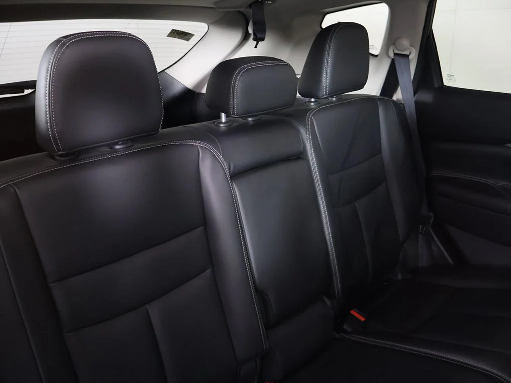 Used 2023 Black Nissan SV image 32