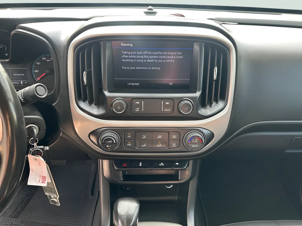 Used 2022 Summit White GMC Elevation image 29