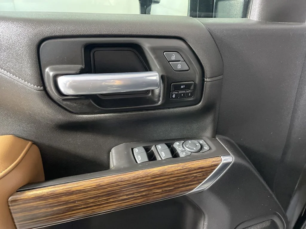 Used 2021 Brown Metallic Chevrolet High Country image 10