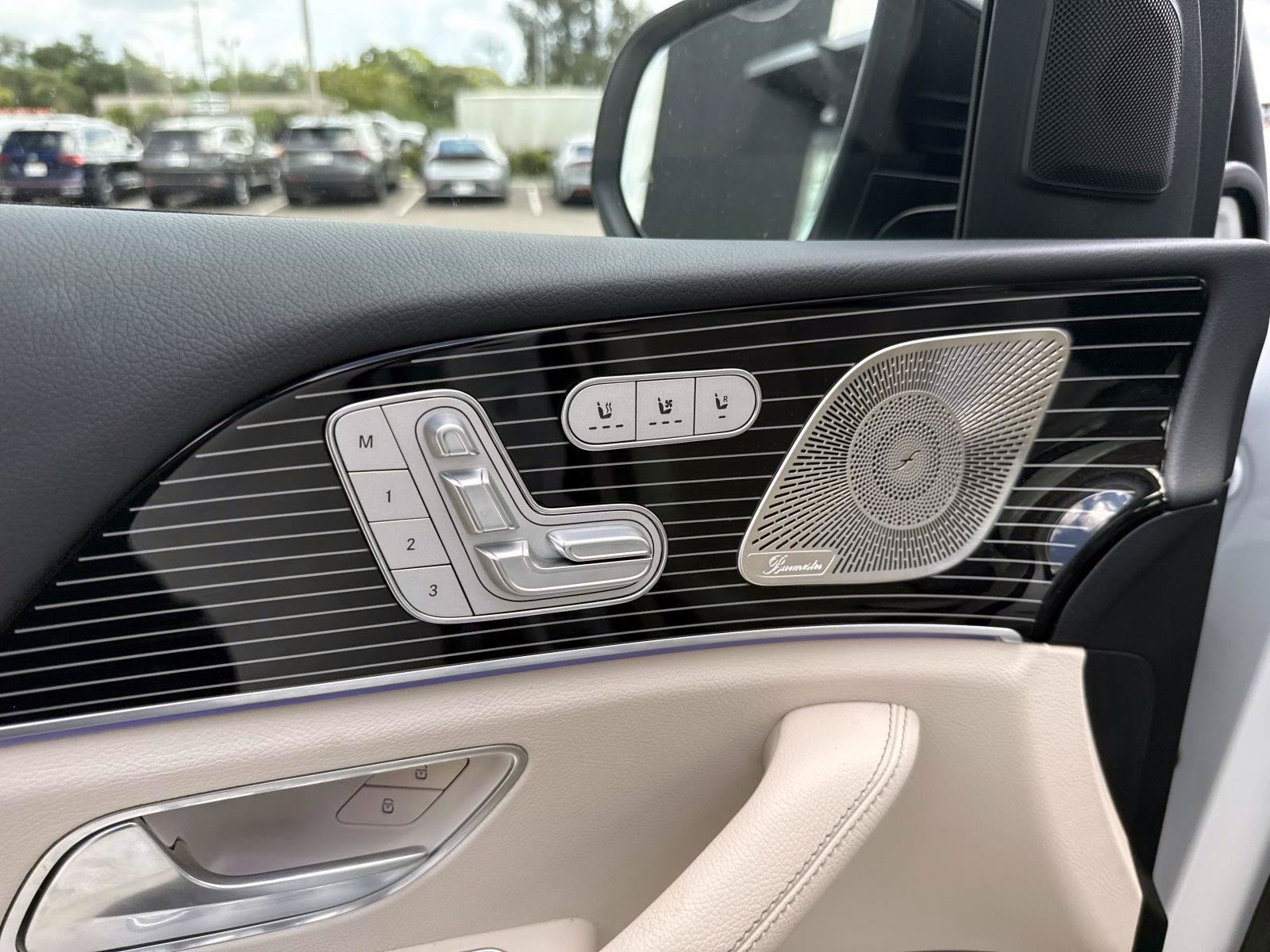 Certified Used 2026 Moonlight White Mercedes-Benz 450 image 19