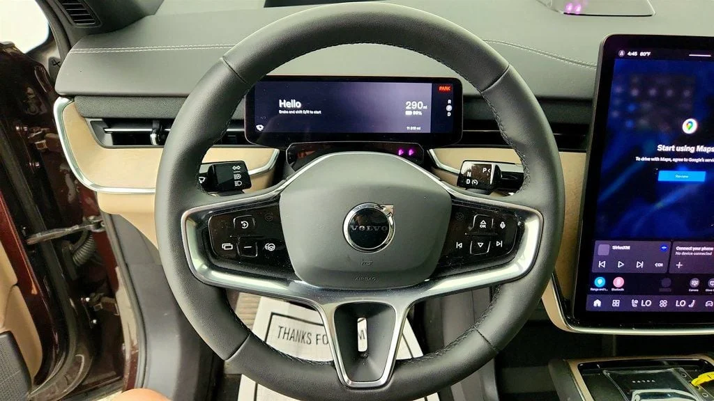 Used 2025 Mulberry Metallic Volvo Twin Motor Performance Ultra 6-Seater w/ Bowers & Wilkins Audio image 13