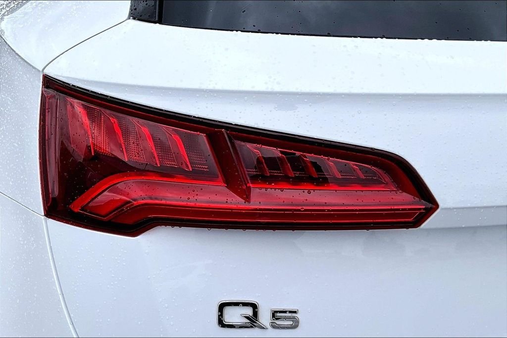 Used 2018 White Audi 2.0T Premium Plus image 29