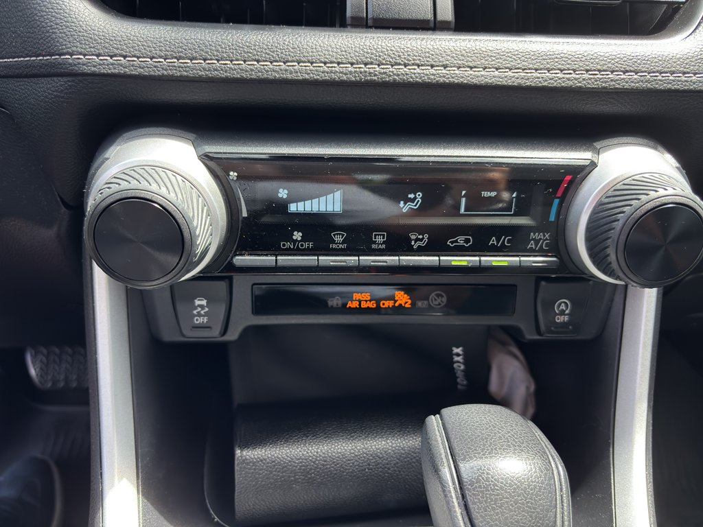 Used 2024 Ice Cap Toyota LE image 7