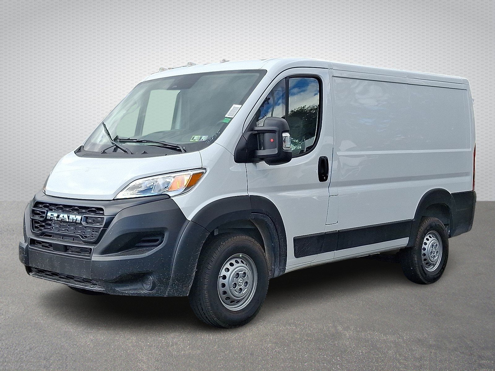 New 2026 Bright White Clear-Coat Exterior Paint RAM Tradesman image 3