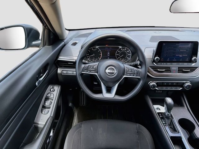 Used 2025 Black Nissan 2.5 SV image 22
