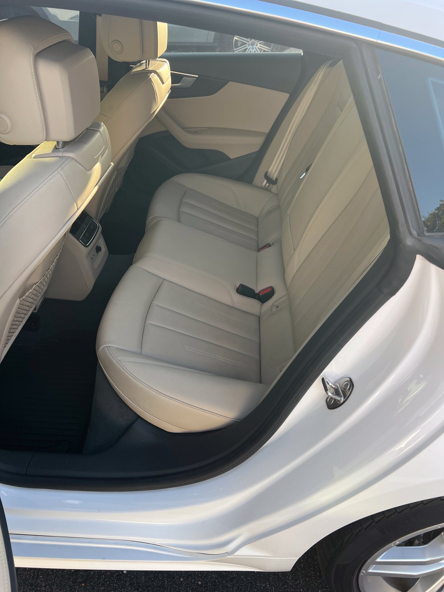 Used 2019 White Audi Premium Plus image 6