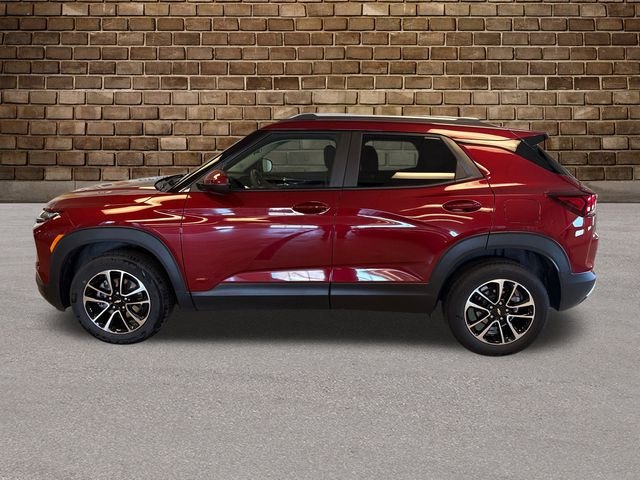 2025 Chevrolet Trailblazer LT photo 2